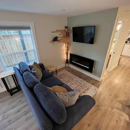 Modern Studio With Soft Tub And Mountain Views - Ratcliffe Guest Suite Дънкан Екстериор снимка